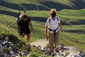Wanderer am Berghang